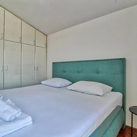 Sunny Marino Makarska